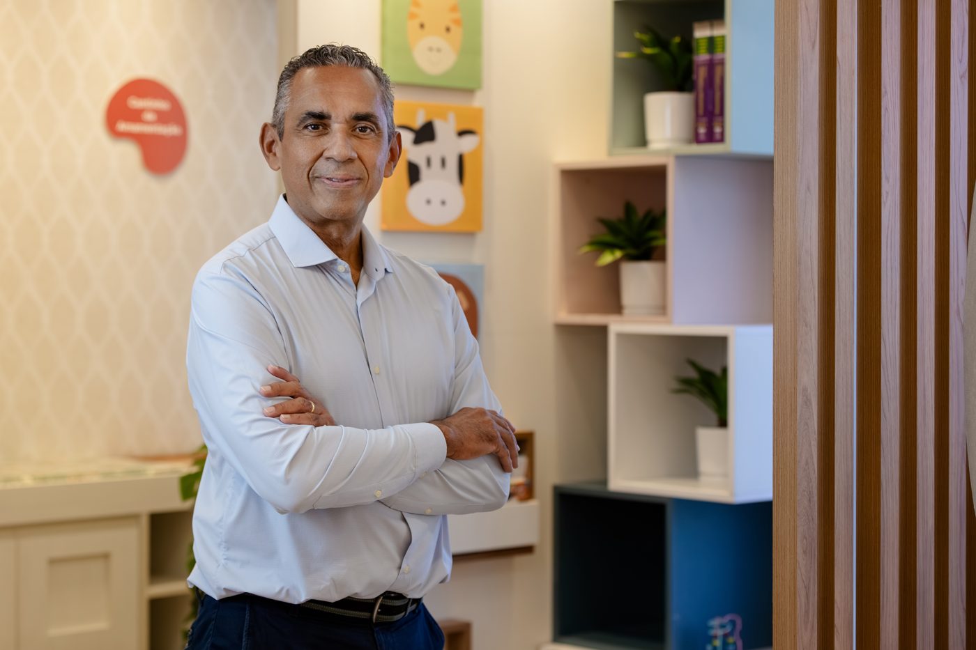 Dr. Pedro Luiz de Brito no consultório